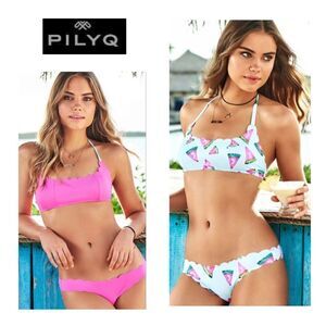 PILYQ Fresca reversible wave teeny bikini set. M/L. NWT